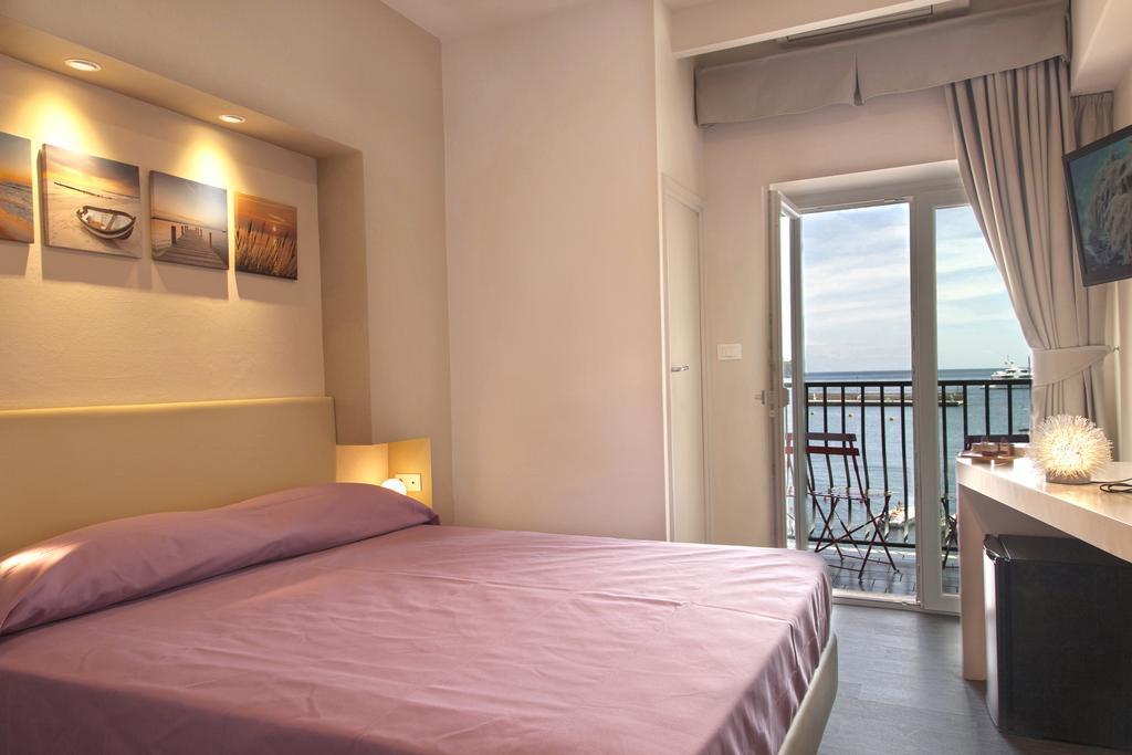 Hotel L'Approdo Porto Azzurro Kamer foto